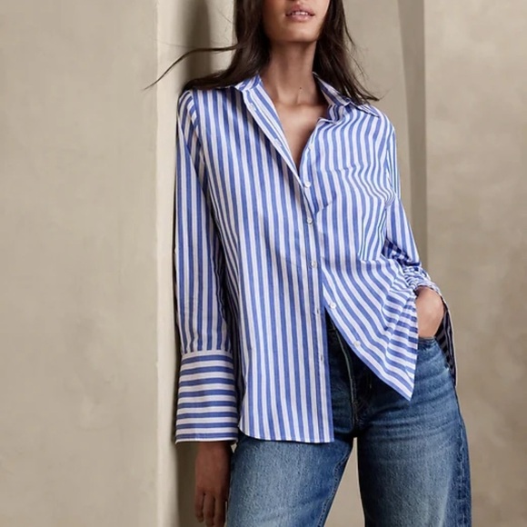 Banana Republic Tops - BANANA REPUBLIC Blue Striped Shirt Blouse Button front classic non iron fitted 0
